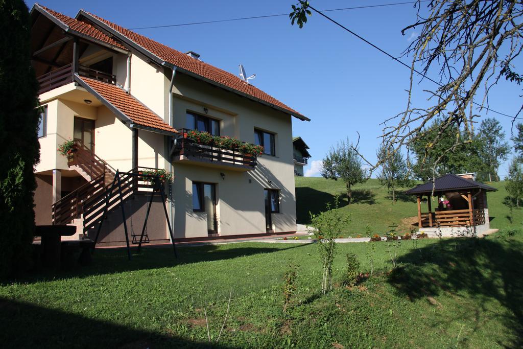 Apartment Ante Slunj Luaran gambar