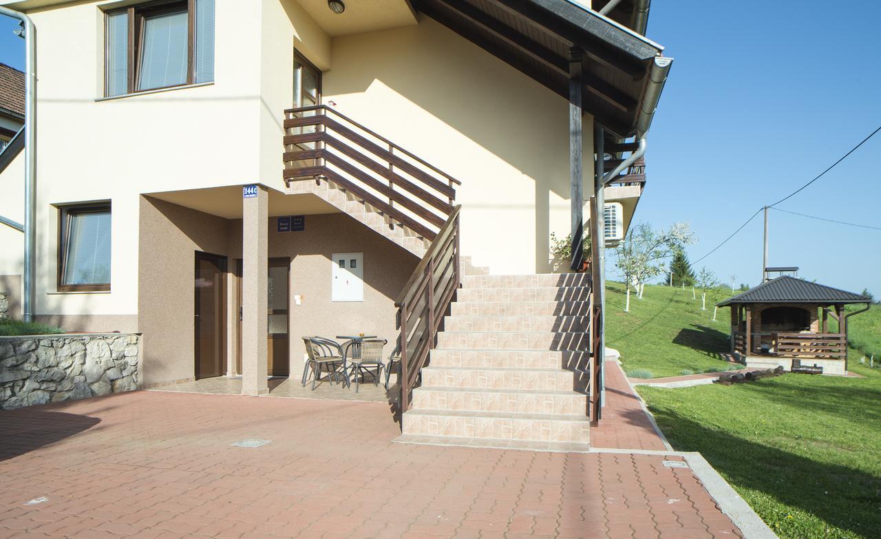 Apartment Ante Slunj Luaran gambar